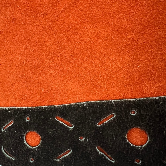 Vintage Tan Suede Cape – Lined – Zip Front – OS - Picture 8 of 9